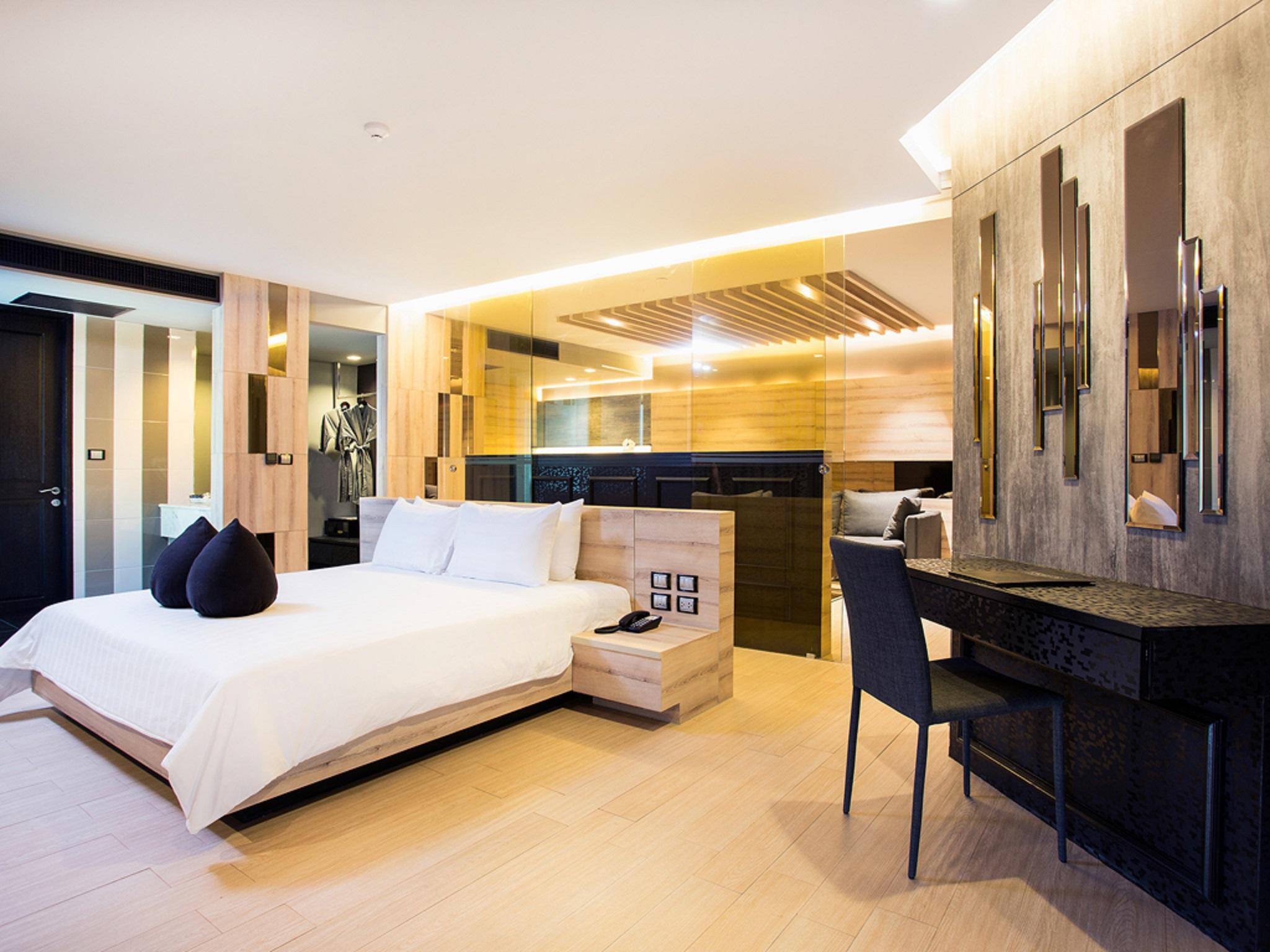 Tsix5 Phenomenal Hotel Pattaya Dış mekan fotoğraf